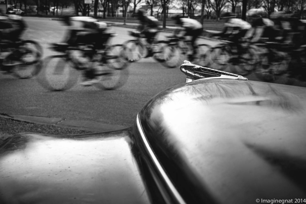Old cars and bike racing - Must be at the fairgrounds